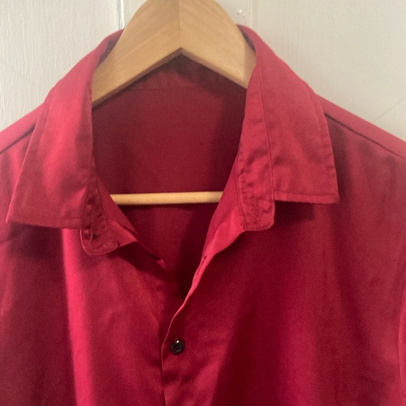 SHEIN Red Casual Button Down Shirt Silky Finish - Picture 4 of 10